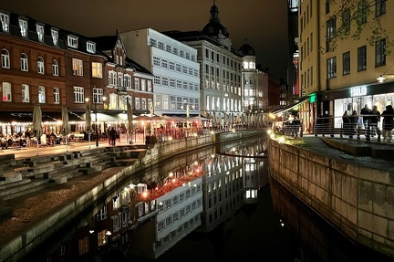 IJ Århus by night